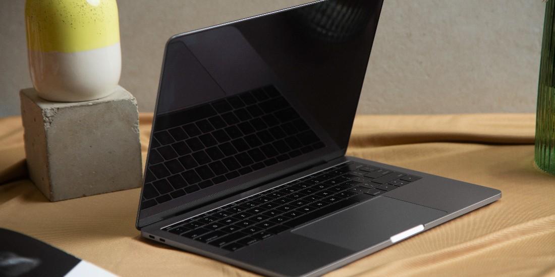 Apple MacBook Pro 16" (M2)