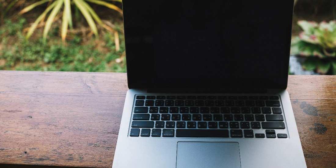 Apple MacBook Pro 16" (M2)